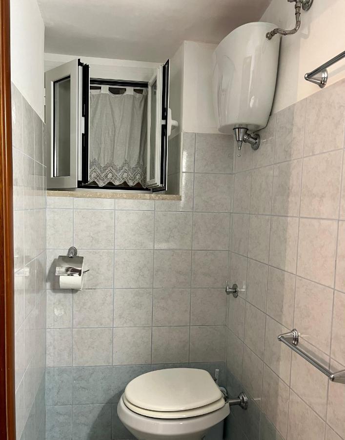 Apartamento Vico Gli Scalzi Gaeta Exterior foto